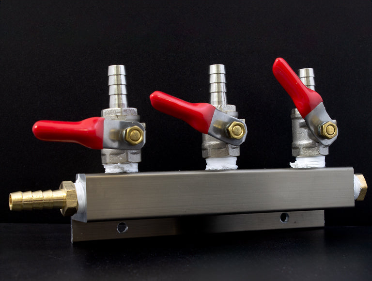 3-WAY GAS MANIFOLD WITH 5/16" INLET AND OUTLET BARBS