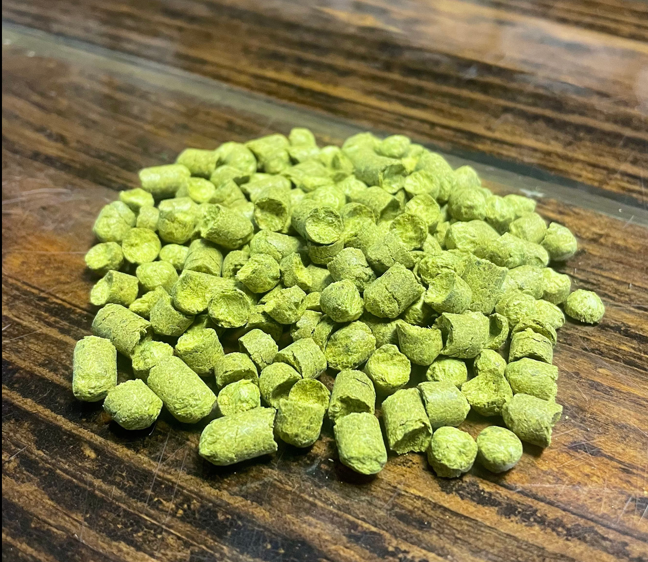 Hallertau Mittlefruh Hop Pellets- 1 oz.